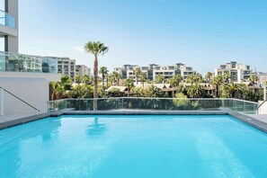 Pool - Beautiful Apartment at the Waterfront Marina Altmore 001 (Cape Town)