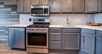 804 Barn Wall, 1 FREE Park, Modern Dt, 300 MB Wifi