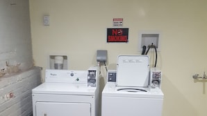 Unclassified image, 5 of 9, button - Very Clean and Comfortable 3 Bedroom -  Near Everything.  (Jersey City)