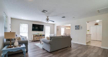 Beach House - Crystal Tides by Panhandle Getaways