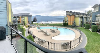 Scotch on the Rocks - Waterfront - Shuswap Vacations and Sledding Accommodation