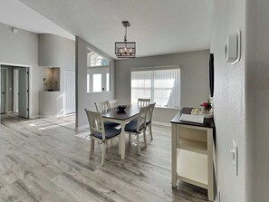 House (3 Bedrooms) | Property amenity