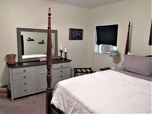 1 bedroom, desk, iron/ironing board, free WiFi