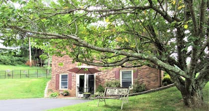 Windsor Heights Guest Suite