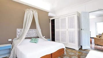 4 camere, una scrivania, Wi-Fi gratuito, lenzuola