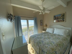 2 bedrooms, iron/ironing board, travel cot, free WiFi