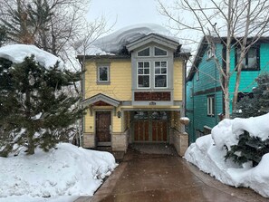 Exterior - Luxury home; king ensuites, walk to lifts/main st (Park City)