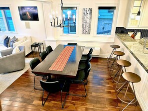 Dining - Luxury home; king ensuites, walk to lifts/main st (Park City)