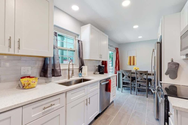Kitchen with plenty of counter space