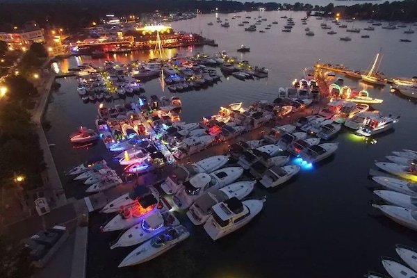 Nightlife at Put-in-bay