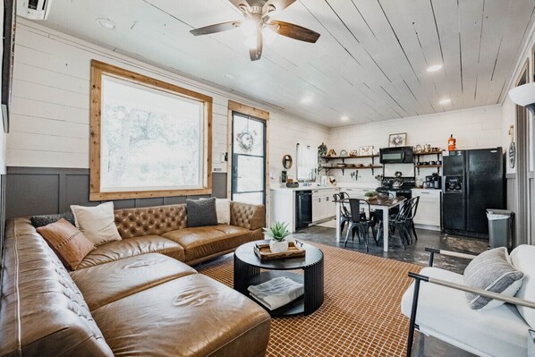 تلفزيون، كُتُب