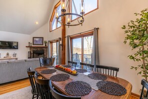 Dining - A Change of Scenery - Pet Friendly! 5 sleeping spaces, close to Boone, views, foosball! (Boone)