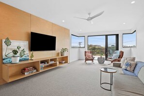 TV, Netflix, books, streaming services - Ocean, Golf Course and Parkland Views 250m to Sand (Jan Juc)