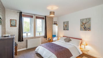 1 bedroom, in-room safe, iron/ironing board, free WiFi