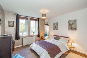 1 bedroom, in-room safe, iron/ironing board, free WiFi