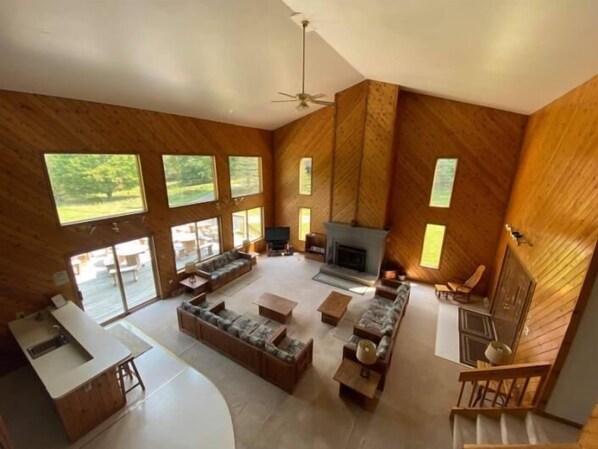 Smart TV, fireplace, video games