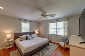 4 soverom, skrivebord, strykejern/-brett og wi-fi (inkludert)