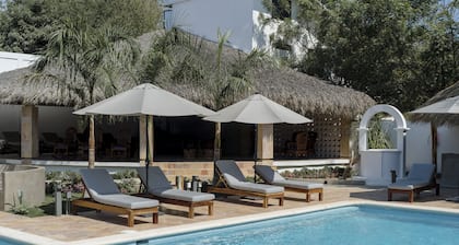 Hotel Camino Del Sol