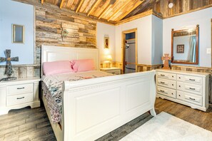 1 bedroom, iron/ironing board, Internet, bed sheets