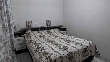 3 quartos, escrivaninha, Wi-Fi de cortesia