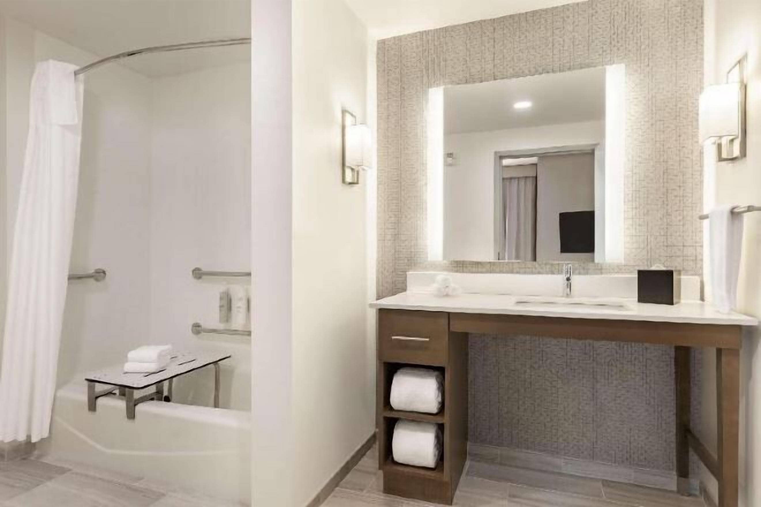 Bathroom | Free toiletries, hair dryer, towels, soap