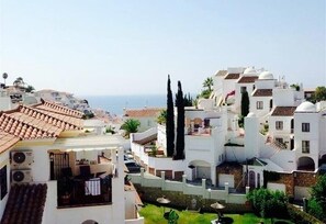 Exterior - Apartment Valparaiso - Burriana Beach with Sea View, Pool, Wi-Fi, A/C & Terraces (Nerja)