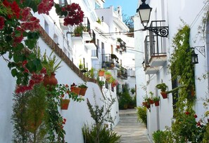 Property grounds - Apartment Valparaiso - Burriana Beach with Sea View, Pool, Wi-Fi, A/C & Terraces (Nerja)