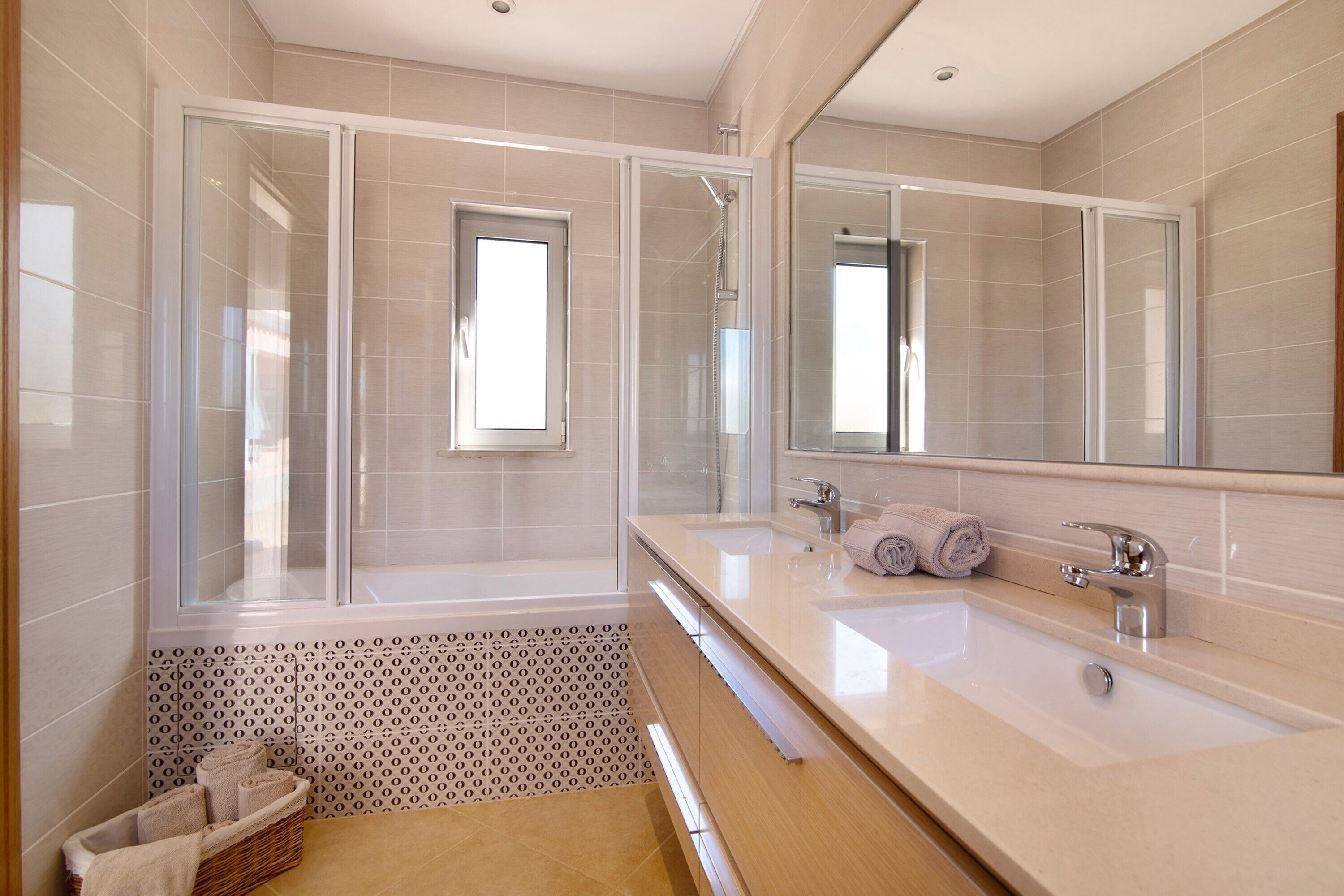 Bathtub, hair dryer, towels
