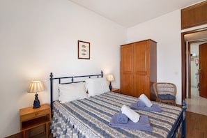 2 Schlafzimmer, Bügeleisen/Bügelbrett, kostenloses WLAN, Bettwäsche
