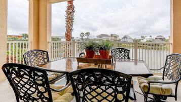 Condo (#924 - No Pets) | Property grounds