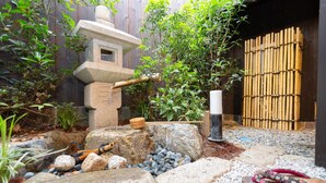 Ảnh chưa phân loại, 5 trong số 31 ảnh, nút