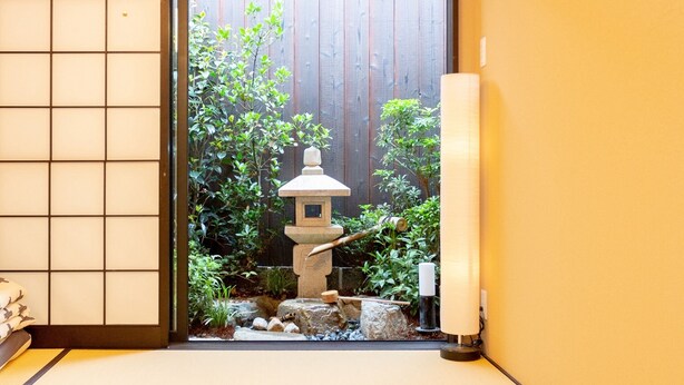 Ảnh chưa phân loại, 1 trong số 31 ảnh, nút