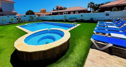 Luxury Villa on Golf Resort