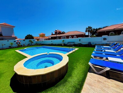 Luxury Villa on Golf Resort