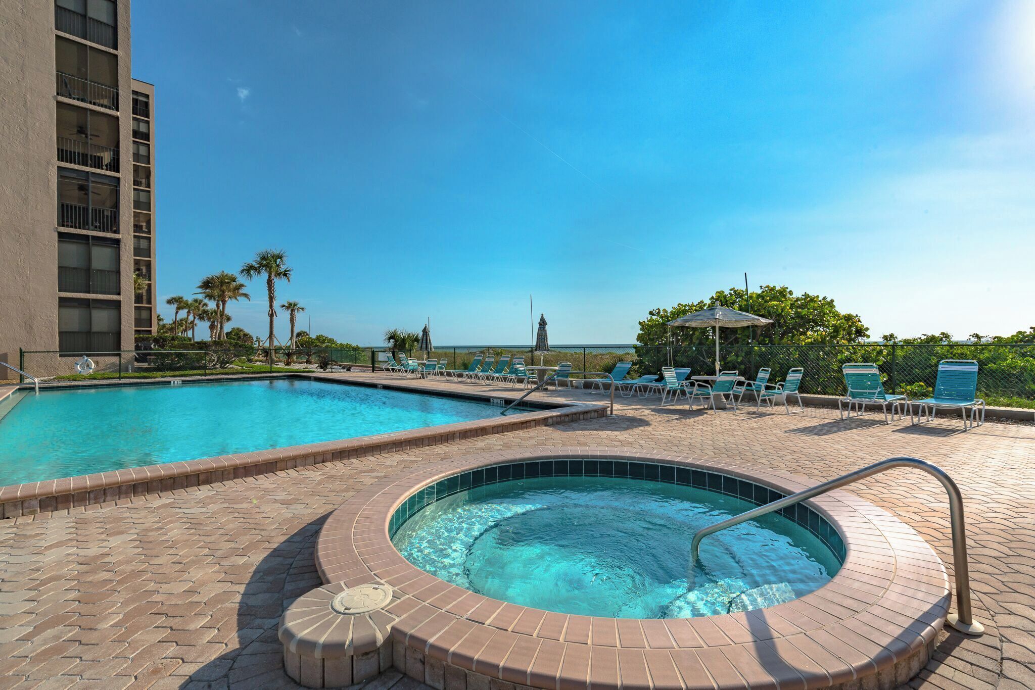 Condo (2 Bedrooms) | Property amenity