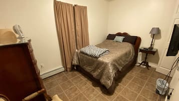 1 quarto, escrivaninha, Wi-Fi de cortesia, roupa de cama