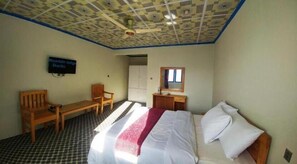 Free WiFi, bed sheets - Hotel Mount View (Balakot)