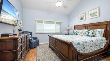 Condo (2 Bedrooms) | Property amenity