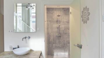 Haartrockner, Handtücher