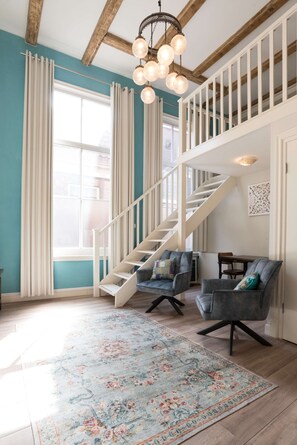 Interior - 1001 Nights Boutique Lofts - Large 6 Person Room (Haarlem)
