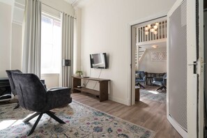 Televisie en een kantoor