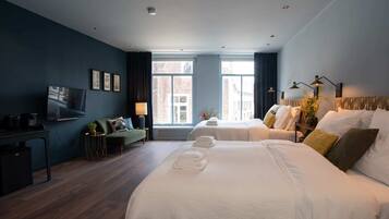 WiFi, bed sheets