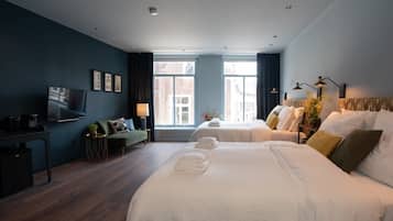 WiFi, bed sheets