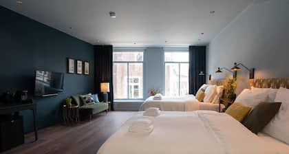 Six Boutique Hotel - Deluxe Quadruple Room