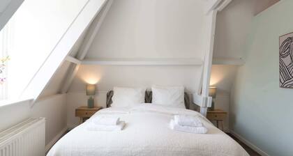 Six Boutique Hotel - Luxury Quadruple Room