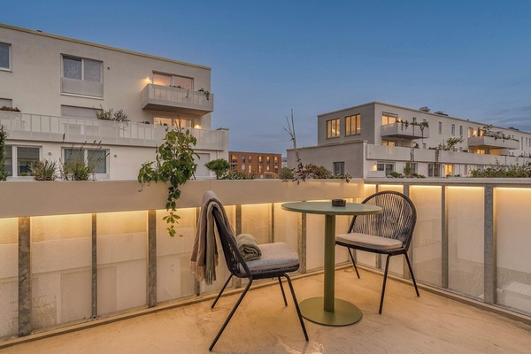 One-bedroom Suite with balcony & courtyard view | Terrace/patio