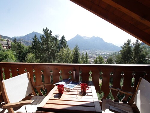 Appartement 2P Mezzanine 4 Pers à Briançon avec Balcon et Parking