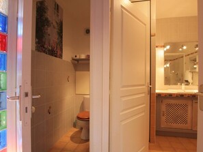 Bathroom - 2-Room Mezzanine Apartment for 4 in Briançon with Balcony and Parking (Briançon)