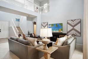 House, 5 Bedrooms | Interior