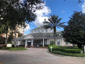 House, 5 Bedrooms | Exterior